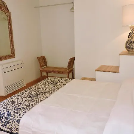 Two-bedroom In * Lisboa