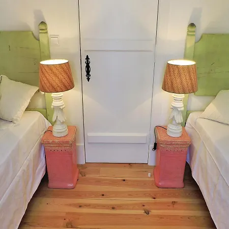 Two-bedroom In Apartamento *